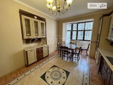 Паторжинського вулиця, мікрорайон Старий Київ, район Шевченківський, Київ, метро Майдан Незалежності, вул. Паторжинського 14 • ID 34692277