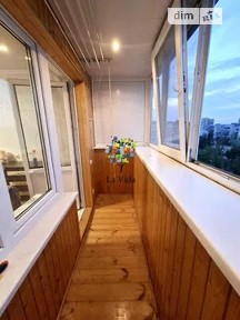проспект Володимира Івасюка, мікрорайон Оболонь, район Оболонський, Київ, метро Героїв Дніпра, просп. Володимира Івасюка 44 • ID 34691592