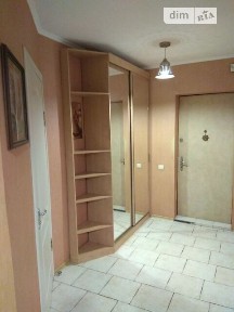 Новомостицька вулиця, мікрорайон Мостицький Масив, район Подільський, Київ, вул. Новомостицька 8 • ID 34688413