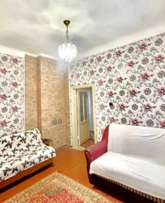 Продаж частини будинку, як квартира.