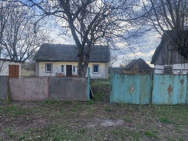 Терміново продам цегляний будинок в смт. Брусилів (Долинівка) 85 км від м. Києва