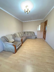 √ Продаж 2 кімнатної квартири в доглянутому стані. 4-й поверх