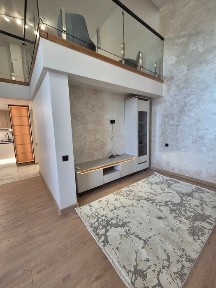 √ Продаж дворівневої квартири - простір з характером