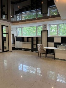 Продаж комерційного приміщення з ремонтом у ТЦ «Бульвар» | 49 м² | під магазин або кабінет | бул. Шевченка 352
