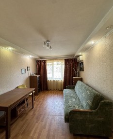 1 кімнатна на 173 кварталі зупинка Автотехнікум вул Фукса
