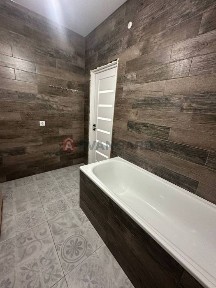 Затишна 2 кімнатна квартира, новобудова, Озерна