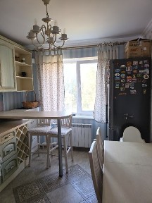 Продам 2х кім. квартиру з ремонтом Хортицький р-н