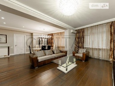 Продаж 3к квартири 200 кв. м на вул. Коновальця Євгена 32Б • ID 34693874