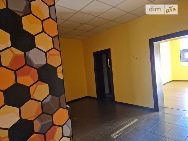 Продаж офісного приміщення 56 кв. м. на 1 поверсі на пров. Шевченка, чотириповерхова будівля • ID 34693228