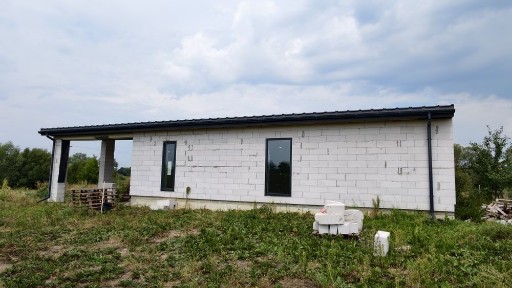 Дідянка з будинком біля озера Велике Колодно
