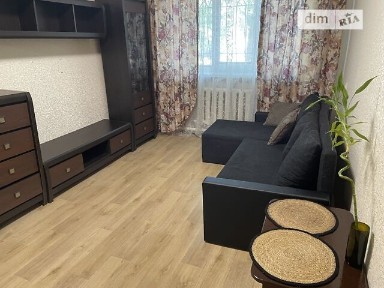 Здам подобово 1к квартиру на вул. Запорізька 4/8 • ID 34695258