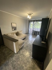 Продам 2 ком. квартиру Кривбассовская Ц-город.