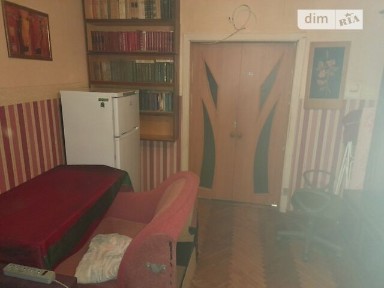 Миколи Бажана проспект, мікрорайон Харківський Масив, район Дарницький, Київ, метро Вирлиця, просп. Миколи Бажана 7А довгостроково • ID 34694846