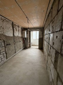 Продаж 3 кім. кв. Площа 66м2, автономне опалення, під ремонт