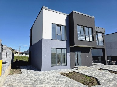 Продається ЗДАНИЙ з ремонтом БУДИНОК 4км. від МАЙДАНУ з газом