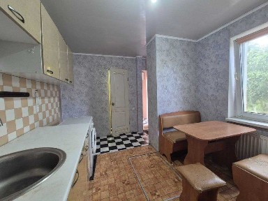 Продам Центр р-н Конкорду частину будинка як квартира 70м три кімнати зручності окремий вхід