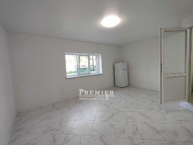 Продам квартиру студійного типу