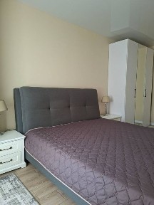 Продам однокомнатную квартиру 43 м. Двухконтурный газовый котёл, тёплые полы, 2кондиционера, Deye 16акб+5инвертор. Лифт на бесперебойном питании.