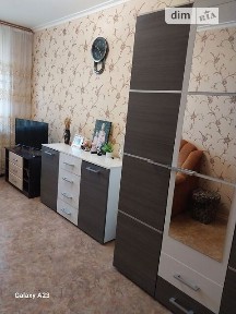 Ушинського вулиця, мікрорайон Першотравневий Масив, район Солом'янський, Київ, метро Шулявська, вул. Ушинського 22 • ID 34695586