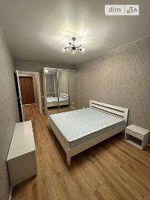 проспект Європейського Союзу, район Подільський, Київ, просп. Європейського Союзу 53/46 • ID 34695382