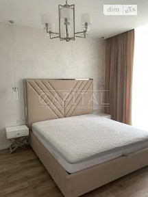 вулиця Андрія Верхогляда, мікрорайон Чорна Гора, район Печерський, Київ, метро Звіринецька (Дружби народів), вул. Андрія Верхогляда 16 • ID 34694803