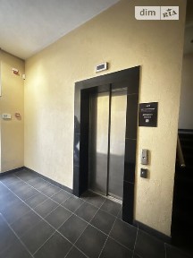 Здається комерційне приміщення на вул. Тичини, площа 1000 кв. м • ID 34697570