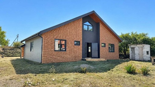 Продаётся современный дом в престижном районе