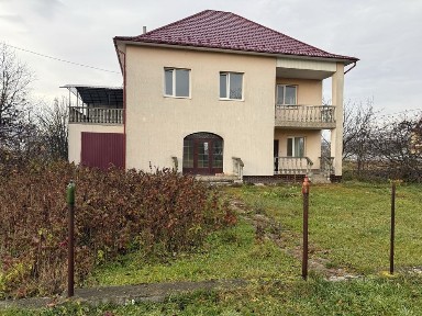 Продам будинок в с. Шепарівці