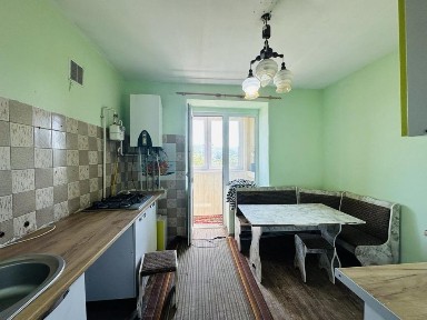 Продається 2 кімнатна квартира у м. Хуст