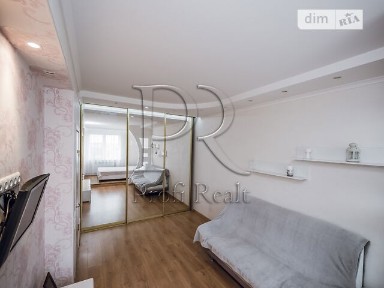 Івана Франка вулиця, Софіївська Борщагівка, вул. Івана Франка 6 • ID 34698791