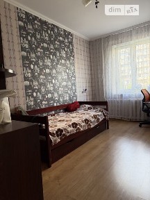 проспект Романа Шухевича, мікрорайон Райдужний Масив, район Дніпровський, Київ, просп. Романа Шухевича 8А • ID 34698464