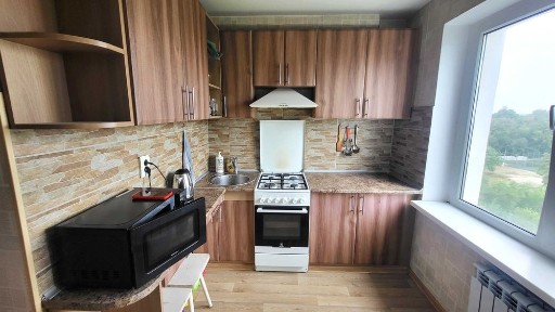 Оренда 1-но к. кв. вул. Радіаторна, буд. 50, Заводской район.