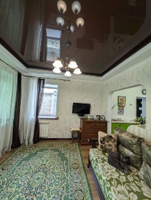 Продаж затишного будинку з ремонтом