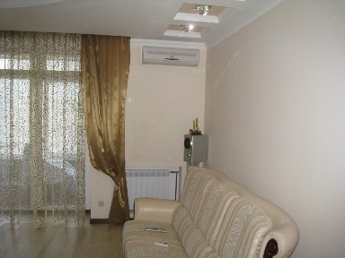 Продаж 3-кімнатної квартири 120 м², Робітнича вул., 148