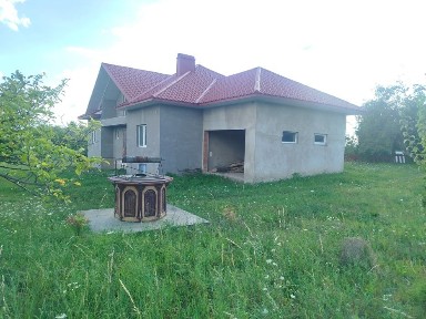 Будинок та земля біля м. Сторожинець, Карпати, сертифікат