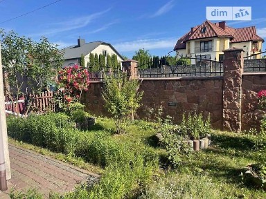 Продаж 2 поверхового будинку з опаленням і ділянкою на 8 соток, 250 кв. м, 4 кімнати, на вул. Сонячна • ID 34697837
