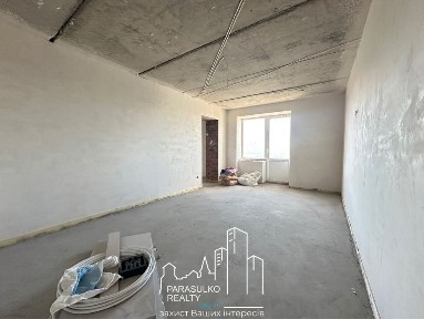 Продам 3-кімнатну квартиру поряд з центром міста!
