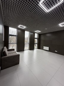 Дніпро, Центральний, проспект Пилипа Орлика 18