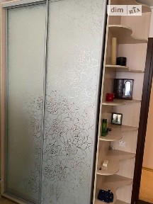 Лазаряна вулиця, мікрорайон ДІІТ, район Соборний, Дніпро, вул. Лазаряна 10 • ID 34699603
