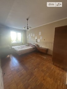 Соборна вулиця, район Центр, Рівне, вул. Соборна 207 • ID 34699318