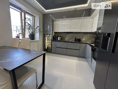 Продаж 3к квартири 80.3 кв. м на вул. Європейська 3 • ID 34697852