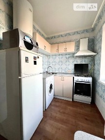 Продаж 2к квартири 45 кв. м на вул. Березняківська 4 • ID 34696272