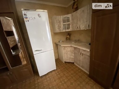 Злуки проспект, район Бам, Тернопіль, просп. Злуки 25 довгостроково • ID 34636901