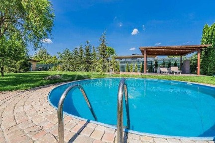 Вже з вересня! ОРЕНДА БУДИНКУ з басейном В КМ «Золоче» | 380 м² | 15 соток | Автономність, Генератор, СОНЯЧНІ ПАНЕЛІ 40 кВт | Лаунж-зона | Укриття