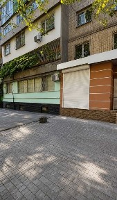 Без комиссии! Фасадное помещене 180 м² на Бог. Хмельницкого- трафик и готовый бизнес.