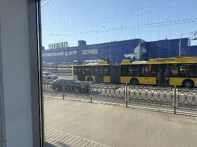 Київ, Оболонський, проспект Степана Бандери 8