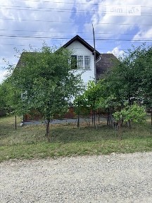 Продаж 4-х кімнатного будинку, в смт. Берегомет (до центру три хвилини).