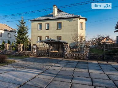 Продаж 2 поверхового будинку з гаражем і ділянкою на 10 соток, 363 кв. м, 6 кімнат, на вул. Спаська • ID 34702014