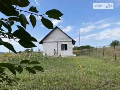 Продаж 1 поверхового будинку з ділянкою на 6 соток, 55 кв. м, 2 кімнати, на Центральна • ID 34702008