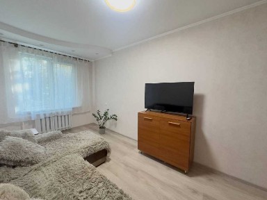 Продаж 2-кімнатної квартири 45.2 м², Нарбутівська, 165/1